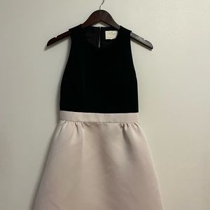 Kate Spade - Black and Cream Bowtie Dress - Women’s size 2 !! 💝